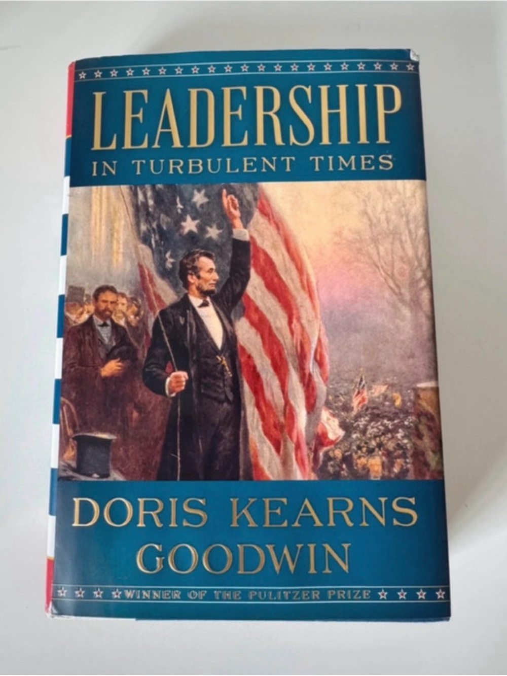 Leadership in Turbulent Times - Blue Hardcover